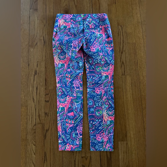 💙🩷Lilly Pulitzer Bright Blue Multicolored Floral Medallion Print Crop Pants 0🩷💙 - Picture 4 of 6